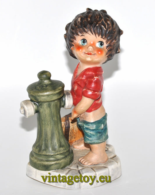 Figur Goebel Michel Thomas Boy Junge am Hydrant